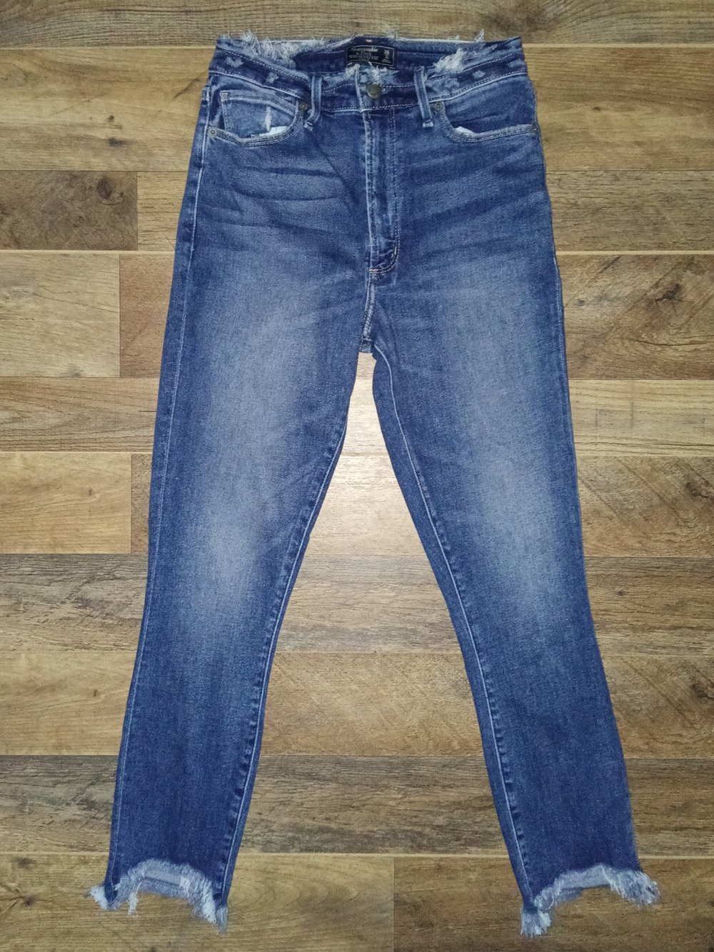Abercrombie & Fitch Women’s Distressed High-Rise Blue Jeans 2R